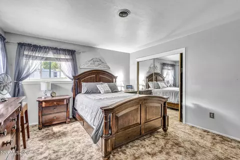 Bedroom - 193 Mule Deer Rd, Coleville, CA 96107 photo 2 of 10