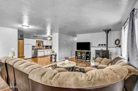 Living - 193 Mule Deer Rd, Coleville, CA 96107 photo 2 of 4