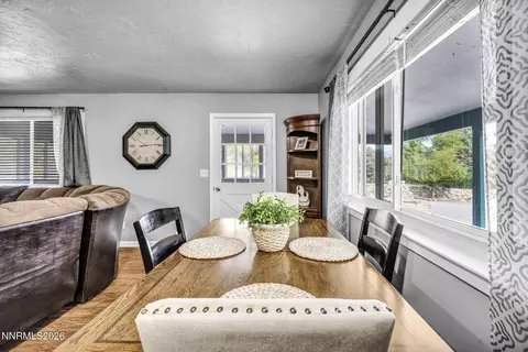 Dining - 193 Mule Deer Rd, Coleville, CA 96107 photo 2 of 6