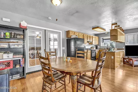 Dining - 193 Mule Deer Rd, Coleville, CA 96107 photo 6 of 6
