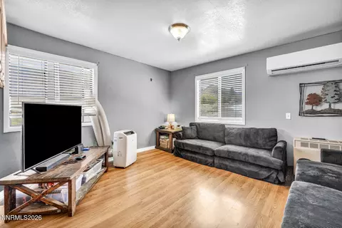 Living - 193 Mule Deer Rd, Coleville, CA 96107 photo 4 of 4