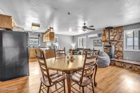 Dining - 193 Mule Deer Rd, Coleville, CA 96107 photo 5 of 6