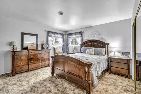 Bedroom - 193 Mule Deer Rd, Coleville, CA 96107 photo 1 of 10