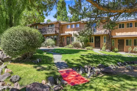 141 Lake Glen Dr, Carson City, NV 89703