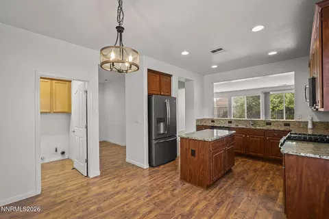 Kitchen - 401 Alysheba Ct, Reno, NV 89521 photo 5 of 5