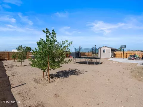 Exterior - 4320 Margoree Ln, Fallon, NV 89406 photo 8 of 10
