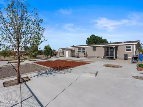 Exterior - 4320 Margoree Ln, Fallon, NV 89406 photo 3 of 10