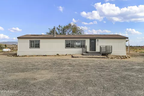 1230 E Badger St, Silver Springs, NV 89429