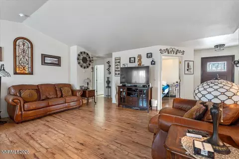 Living - 1435 Dixie Dr, Fallon, NV 89406 photo 1 of 2