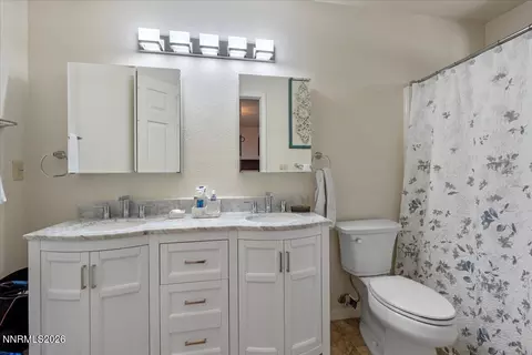 Bath - 1435 Dixie Dr, Fallon, NV 89406 photo 1 of 2