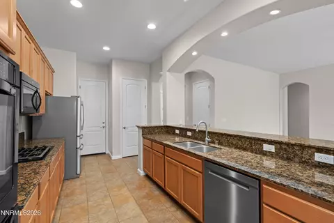 Kitchen - 2665 Mule Cir, Reno, NV 89521 photo 2 of 2
