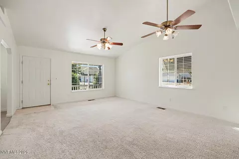 Living - 717 Noel Ln, Fallon, NV 89406 photo 2 of 4