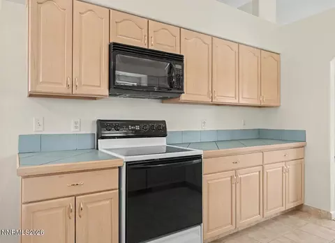 Kitchen - 717 Noel Ln, Fallon, NV 89406 photo 3 of 4