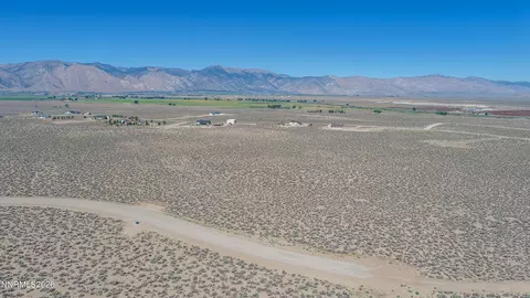 221 W Sierra View Dr, Smith Valley, NV 89430