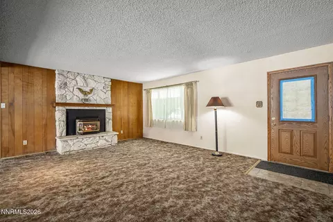Living - 22875 Carriage Dr, Reno, NV 89521 photo 2 of 7