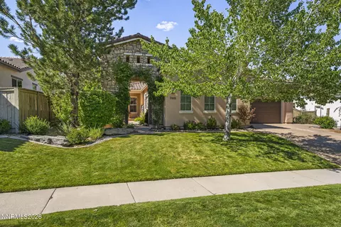 7661 Autumn Ridge Cir, Reno, NV 89523