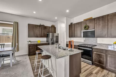 7814 Navasota Dr, Sparks, NV 89436
