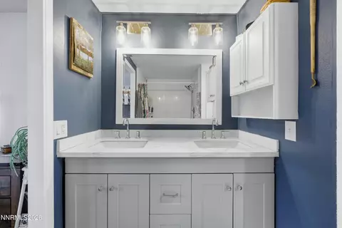 Bath - 45 Bryan Cir, Carson City, NV 89706 photo 2 of 4