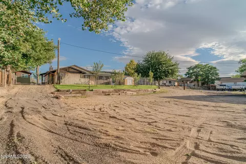 Exterior - 2130 Rice Rd, Fallon, NV 89406 photo 10 of 11