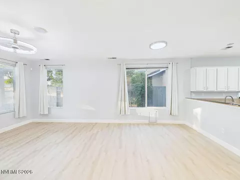 Living - 10443 Summershade Ln, Reno, NV 89521 photo 6 of 8