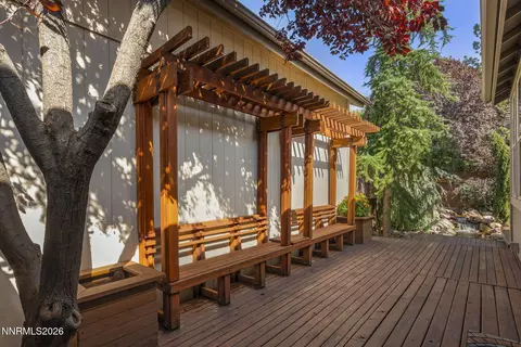 Exterior - 730 Caughlin Gln, Reno, NV 89519 photo 6 of 8