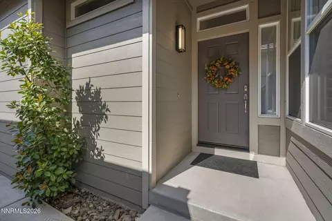 Exterior - 730 Caughlin Gln, Reno, NV 89519 photo 5 of 8