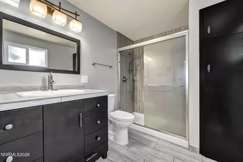 Bath - 4100 Edrie Dr, Reno, NV 89502 photo 1 of 6