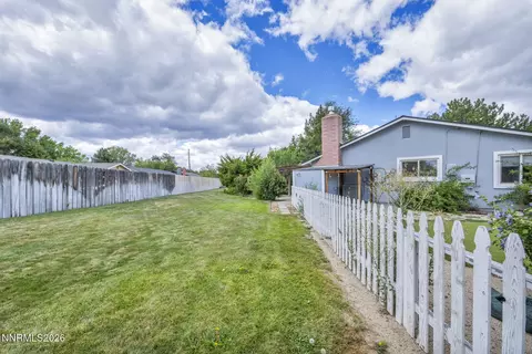 Exterior - 4100 Edrie Dr, Reno, NV 89502 photo 9 of 18