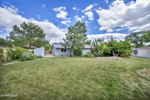 Exterior - 4100 Edrie Dr, Reno, NV 89502 photo 13 of 18