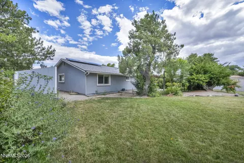 Exterior - 4100 Edrie Dr, Reno, NV 89502 photo 5 of 18