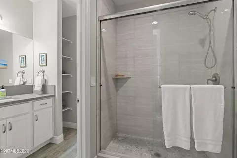 Bath - 1551 Elk Run Trl, Reno, NV 89523 photo 7 of 8