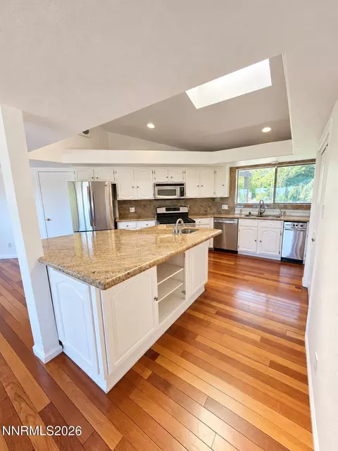 Kitchen - 2990 Rustic Manor Cir, Reno, NV 89509 photo 2 of 3