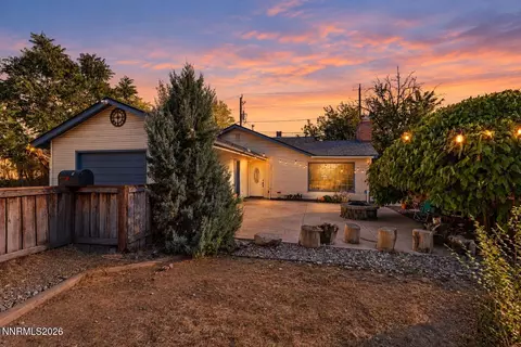 1647 F St, Sparks, NV 89431