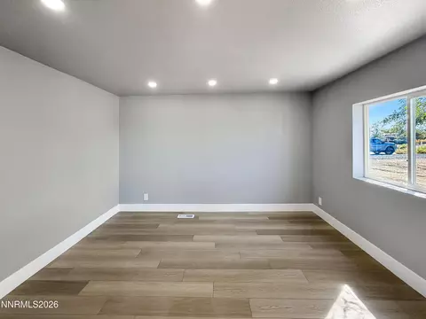 Living - 5510 Vanessa Dr, Fallon, NV 89406 photo 7 of 7