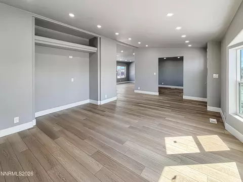 Living - 5510 Vanessa Dr, Fallon, NV 89406 photo 4 of 7