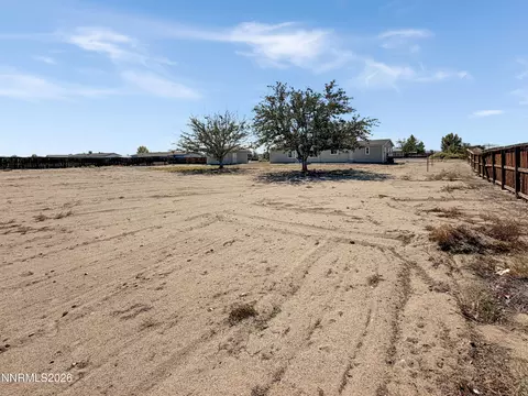 Exterior - 5510 Vanessa Dr, Fallon, NV 89406 photo 4 of 6
