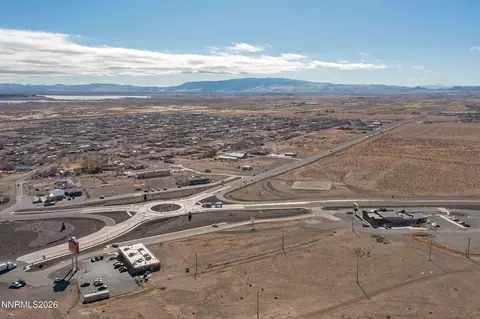 1285 Rhyolite Dr, Silver Springs, NV 89429