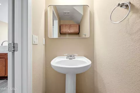 Bath - 1865 Stetson Dr, Reno, NV 89521 photo 1 of 3