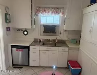 Kitchen - 312 E Taylor St, Reno, NV 89502 photo 5 of 5