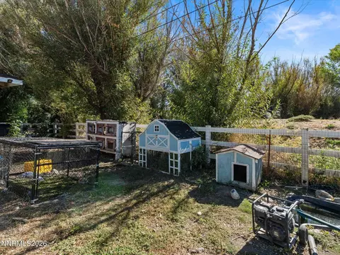 Exterior - 110 E Laramie Dr, Reno, NV 89521 photo 9 of 18