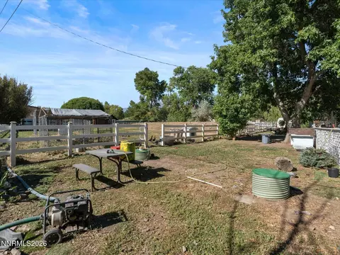 Exterior - 110 E Laramie Dr, Reno, NV 89521 photo 10 of 18