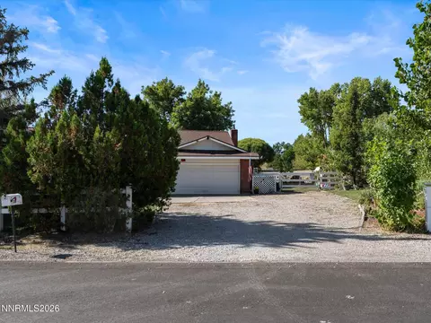 Exterior - 110 E Laramie Dr, Reno, NV 89521 photo 4 of 18