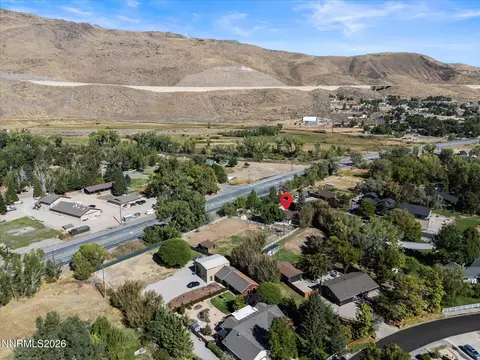 View/Area - 110 E Laramie Dr, Reno, NV 89521 photo 12 of 13