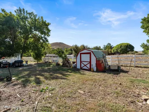 Exterior - 110 E Laramie Dr, Reno, NV 89521 photo 7 of 18