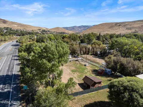 View/Area - 110 E Laramie Dr, Reno, NV 89521 photo 8 of 13