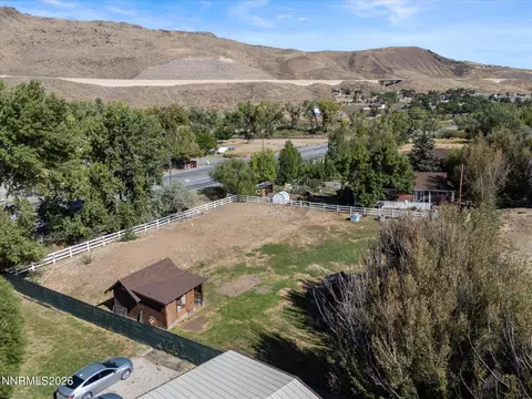 View/Area - 110 E Laramie Dr, Reno, NV 89521 photo 6 of 13
