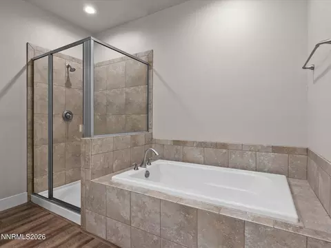 Bath - 744 E Cottage Loop, Gardnerville, NV 89460 photo 3 of 4