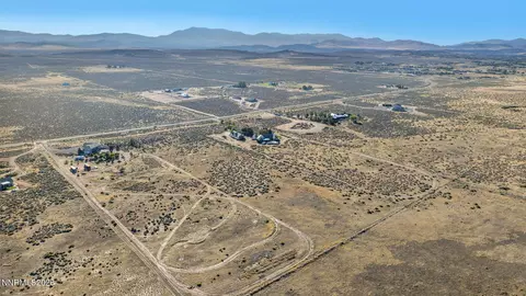 2068 E Valley Rd, Minden, NV 89423 photo 7