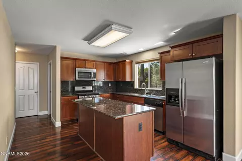 Kitchen - 11565 Verazae Dr, Reno, NV 89521 photo 4 of 4