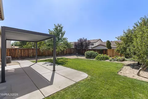 Exterior - 11565 Verazae Dr, Reno, NV 89521 photo 5 of 9